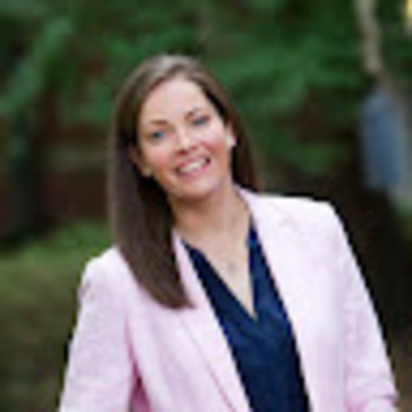 Meet your Posher, Alyssa - Picture 1 of 1